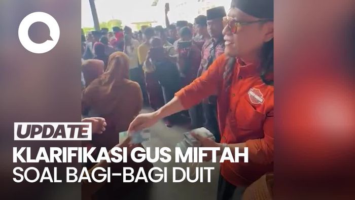 Heboh Video Gus Miftah Bagi-bagi Duit di Pamekasan