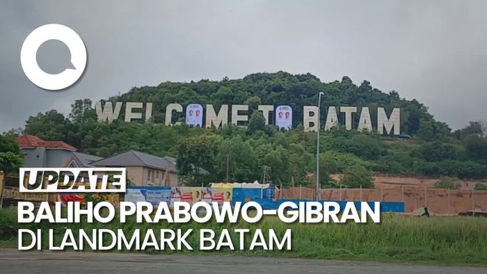 Bawaslu Bakal Copot Baliho Prabowo-Gibran yang Tutupi Landmark Kota Batam