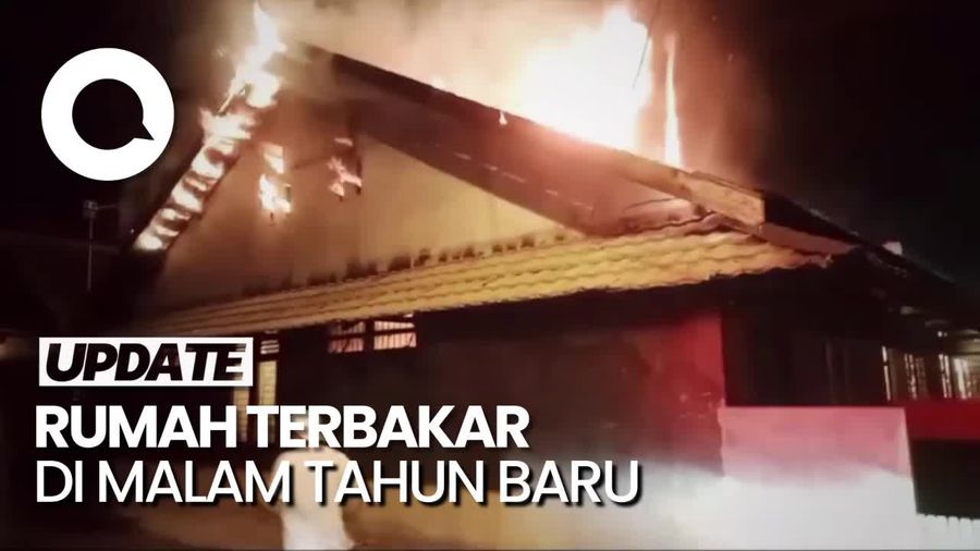 Kebakaran Rumah di Jambi saat Ditinggal Penghuni Berjualan di Malam Tahun Baru