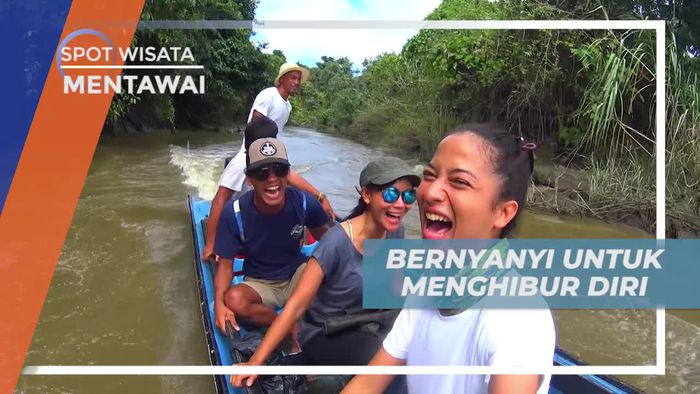 Bernyanyi Menikmati Momen Perjalanan Menuju Desa Butui Mentawai