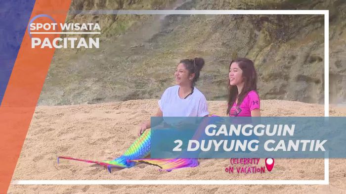 Sensasi Seru Duduk di Bawah Air Terjun Beralaskan Pasir Pantai, Pacitan