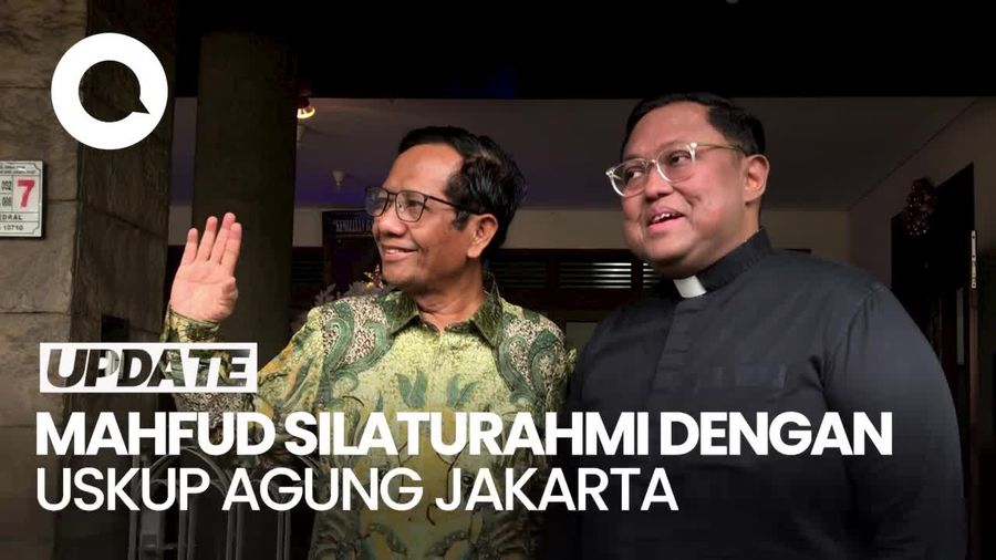 Mahfud Kembali Kunjungi Gereja Katedral 