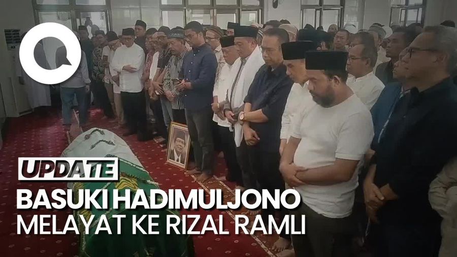 Menteri Basuki Ikut Salati Jenazah Rizal Ramli
