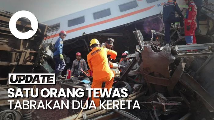 Satu Orang Tewas dalam Tabrakan KA Turangga vs KA Lokal Bandung