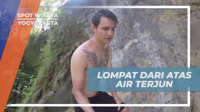 Merasakan Sensasi Melompat Dari Atas Air Terjun Randusari Bantul Yogyakarta
