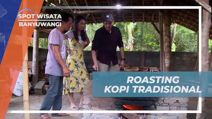 Melihat Roasting Kopi Dengan Alat Tradisional di Banyuwangi