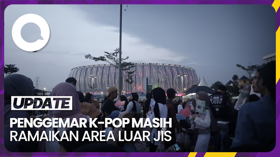 Penggemar K-Pop Tetap Ramaikan Area Luar JIS Meski  Tak Miliki Tiket GDA