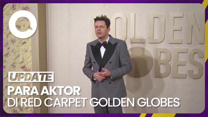 Penampilan Selena Gomez-Gillian Anderson di Red Carpet Golden Globes