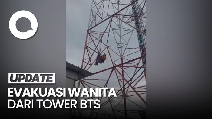Detik-detik Evakuasi Wanita yang Ingin Loncat dari Tower BTS di Lampung