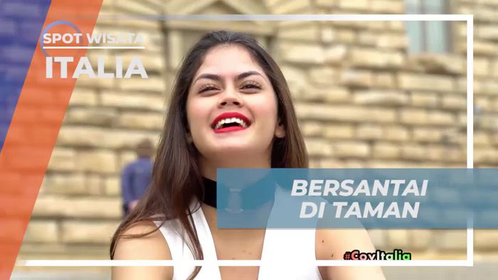 Menikmati Suasana Kota Dengan Bersantai di Taman, Italia