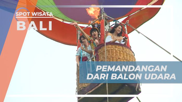 Indahnya Pemandangan Hamparan Persawahan Hijau dari Atas Balon Udara, Bali