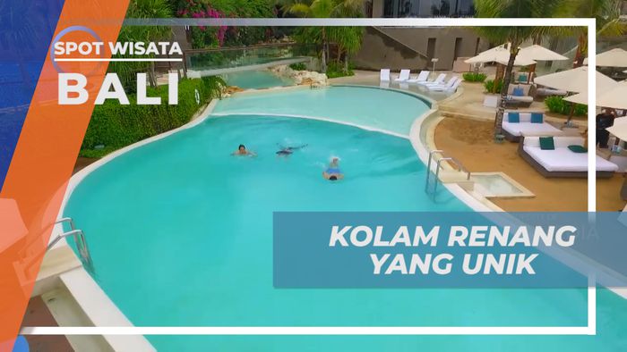 Menikmati Sensasi Berenang di Kolam Unik dari Kaca, Bali