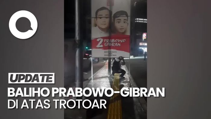 Respons TKN soal Viral Baliho Prabowo-Gibran di Atas Trotoar