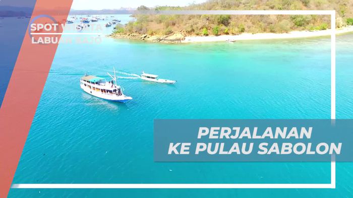 Berperahu Menuju Pulau Sabolon Labuan Bajo
