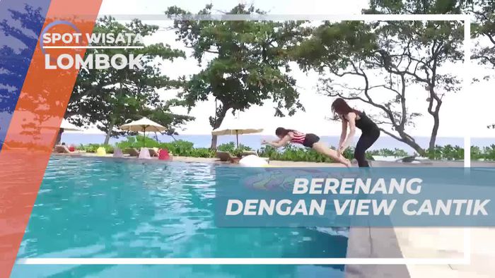 Berenang Asik Ditemani Keindahan Alam Lombok