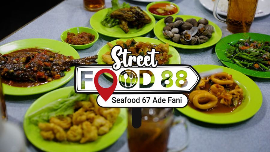 Cicipi Seafood 67, yang Ramai Antriannya