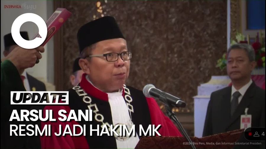 Ucap Sumpah di Hadapan Jokowi, Arsul Sani Resmi Jadi Hakim MK