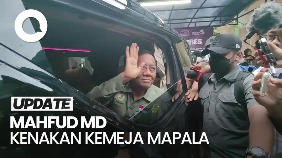 Berangkat Debat Cawapres, Mahfud Md Pakai Kemeja Mapala 