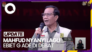 Sosok Musisi Ebiet G Ade yang Namanya Disebut Mahfud Md di Debat