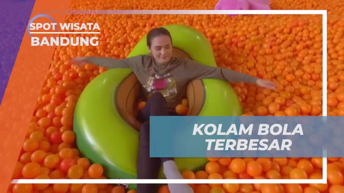 Mandi Bola Seru di Wisata Selfie Centrum Million Balls Bandung 