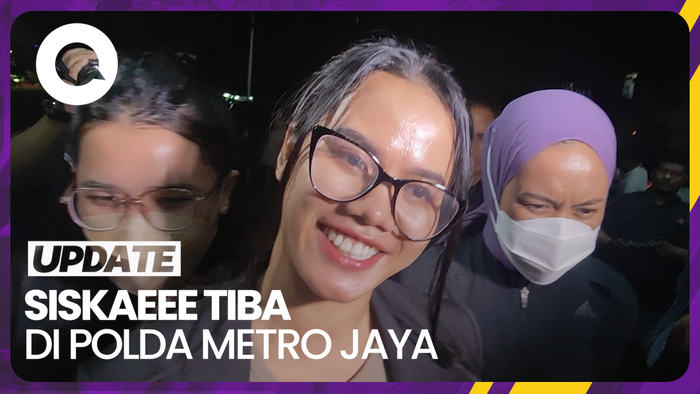 Momen Siskaeee Tiba di Polda Metro Jaya Seusai Dijemput Paksa
