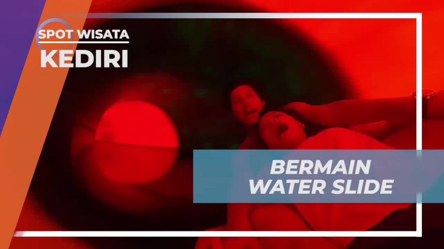 Meluncur Seru Bermain Water Slide di Kediri