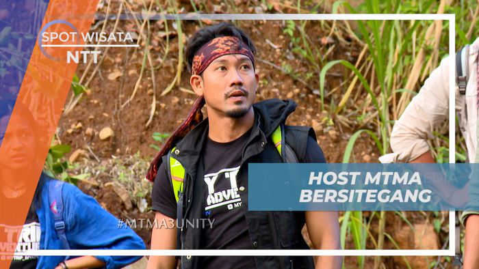 Drama Meneganggakan di Tengah Perjalanan Menuju Desa Melo, Nusa Tenggara Timur