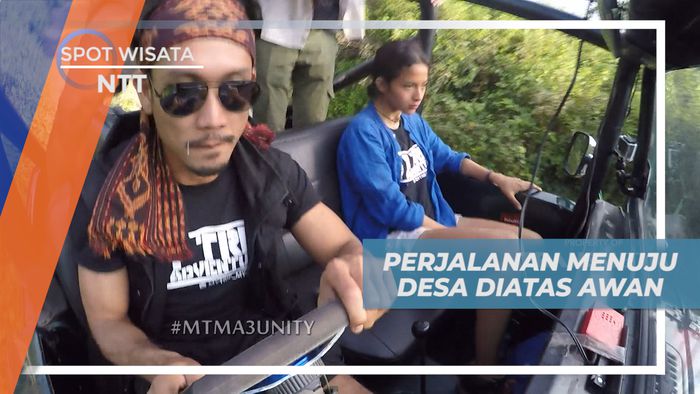 Melibas Jalan Berliku dan Memanjak Meuju Desa di Atas Awan, Nusa Tenggara Timur