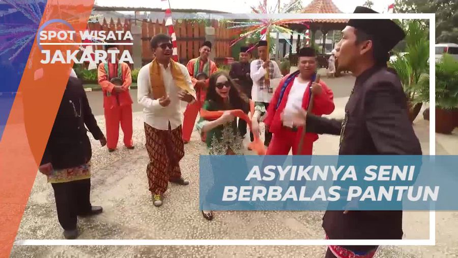 Momen Asik Berbalas Pantun di Cagar Budaya Betawi Jakarta