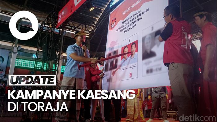 Kaesang Bagikan Kaos PSI Pecinta Samsul Indonesia ke Warga di Toraja