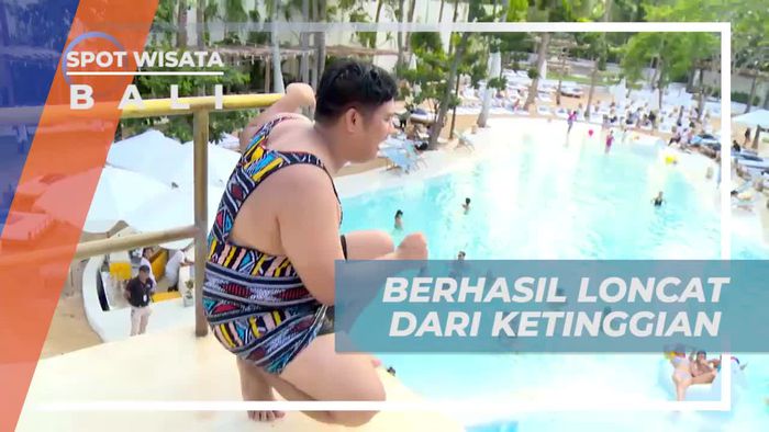 Merasakan Sensasi Melompat Dari Ketinggian di Kolam Renang Bali