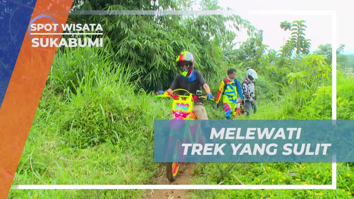 Melewati Trek Sulit Menuju Bukit Sabak Sukabumi