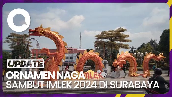 Ornamen Naga Raksasa Hiasi Balai Kota Surabaya Jelang Imlek