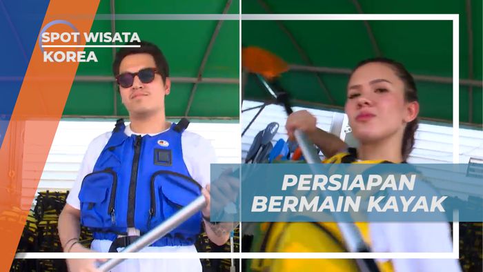 Persiapan Sebelum Olahraga Sambil Bermain Kayak di Han River, Korea Selatan