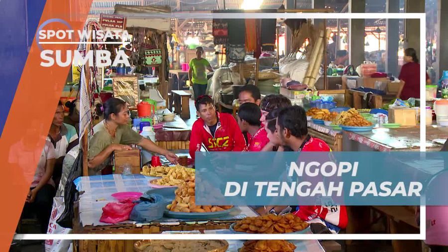 Seruput Hangat Secangkir Kopi di Tengah Pasar Inpres Sumba