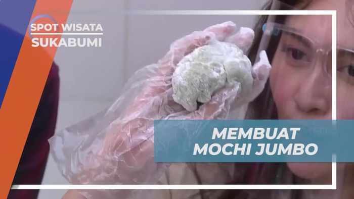 Momen Seru Membuat Mochi Jumbo di Sukabumi