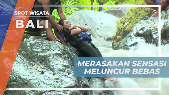 Merasakan Sensasi Meluncur Bebas di Water Slide Bali