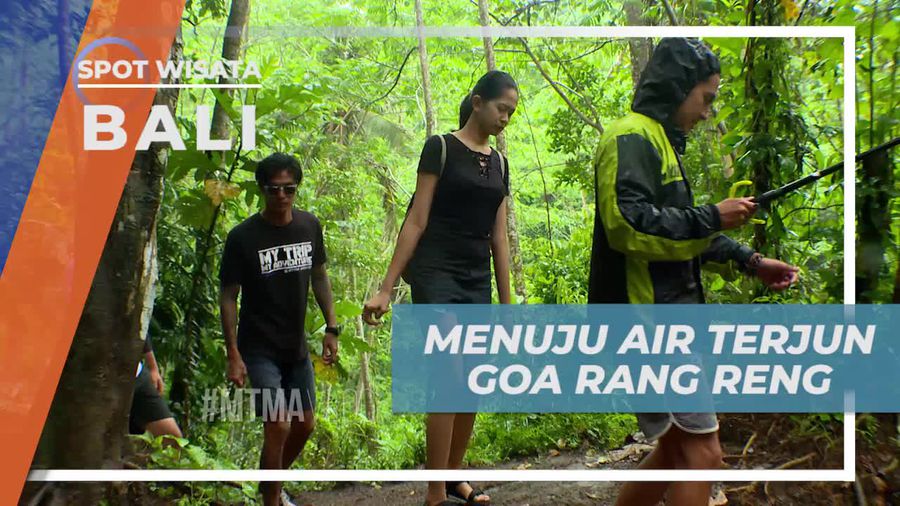 Melewati Jalan Setapak Menuju Air Terjun Goa Rang-reng Bali