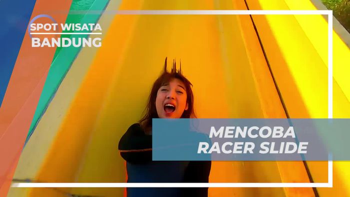 Mencoba Meluncur di Wahana Racer Slide, Bandung