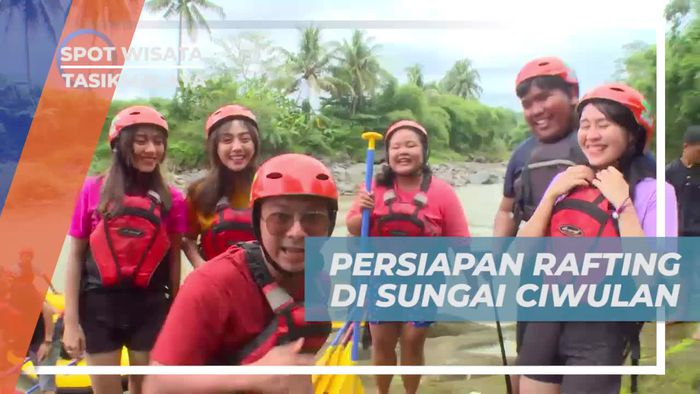 Persiapan Rafting Menyusuri Sungai Ciwulan Tasikmalaya 