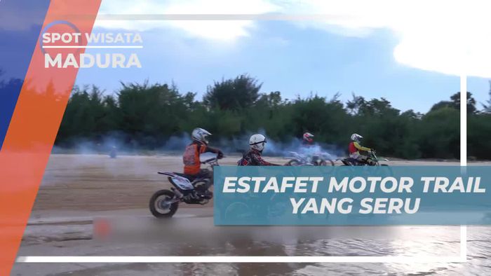 Mencoba Permainan Seru Estafet Motor Trail di Pantai Badur Madura
