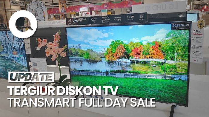 Tergiur Diskon Rp 1 Jutaan, Pengunjung Beli TV di Transmart Full Day Sale