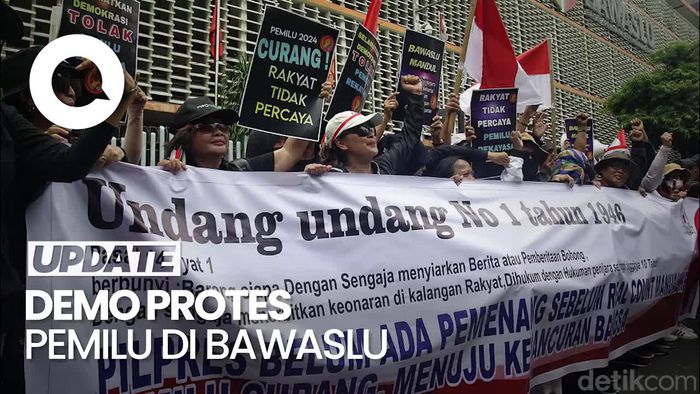 Demo Protes Pemilu di Bawaslu Sempat Memanas, Massa Coba Terobos Barikade