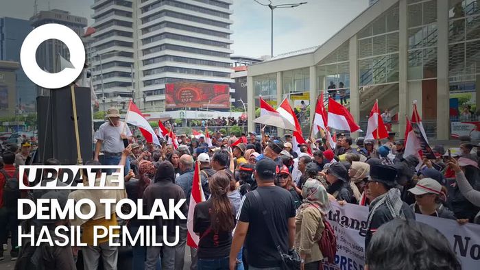 Penampakan Massa Gerakan Keadilan Rakyat Geruduk Bawaslu RI