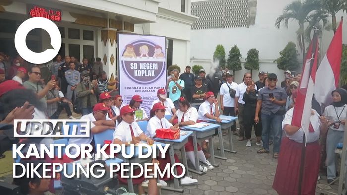 Massa Demo Serbu KPU DIY, Minta Pemilu 2024 Diulang