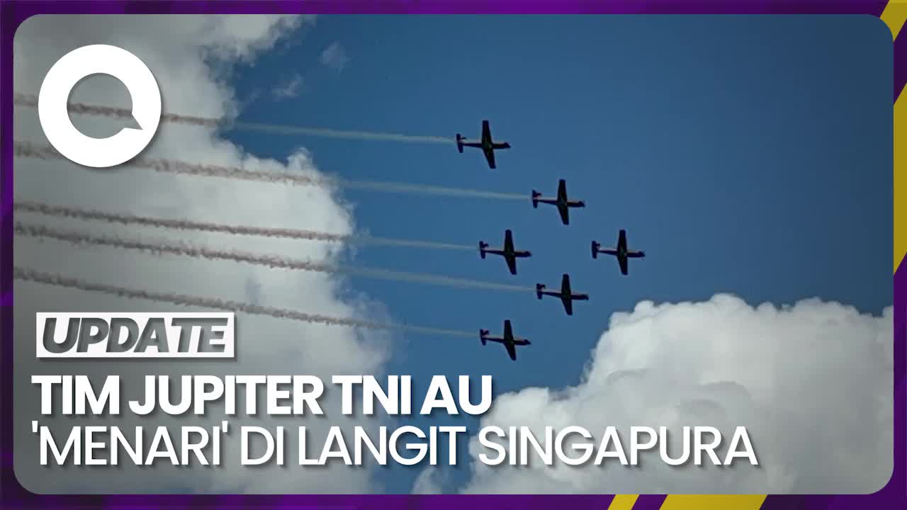 Momen Tim Jupiter TNI AU 'Menari' Di Langit Singapura, Bak Top Gun!