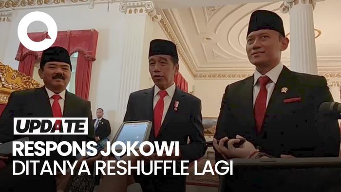Jokowi soal Reshuffle: Kalau Memang Mengharuskan, Kenapa Tidak?