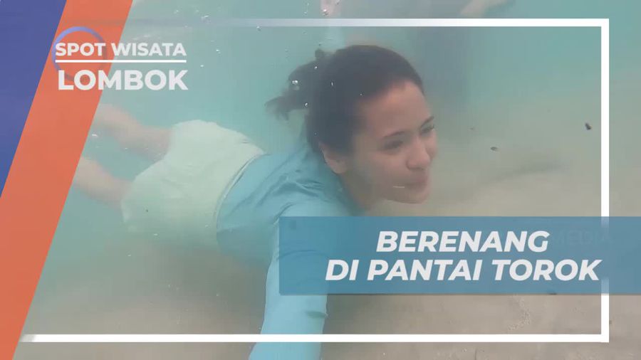 Berenang Menyusuri Kejernihan Air Pantai Torok Lombok