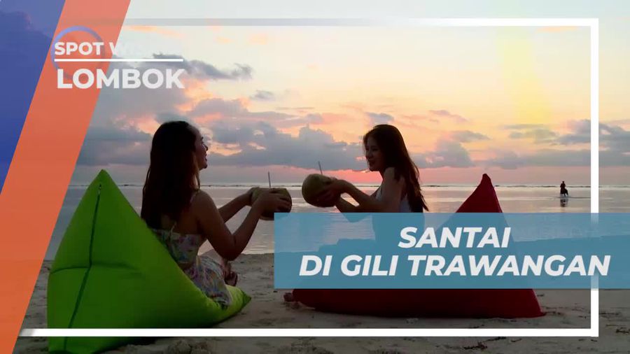 Bersantai Sejenak Menikmati Kesegaran Kelapa Muda di Lombok