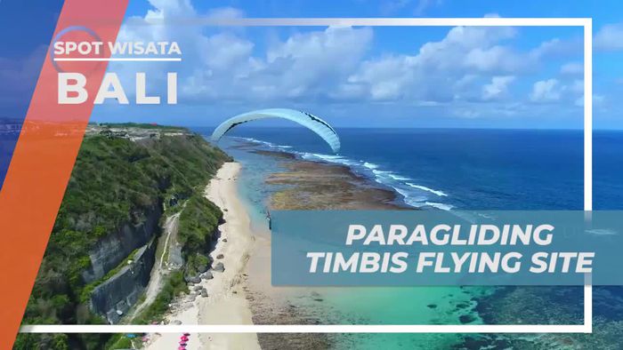 Persiapan Terbang Dengan Paragliding di Timbis Flying Site Bali